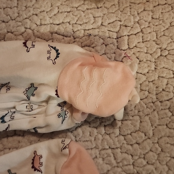Baby sleeper onsies - Picture 3 of 4